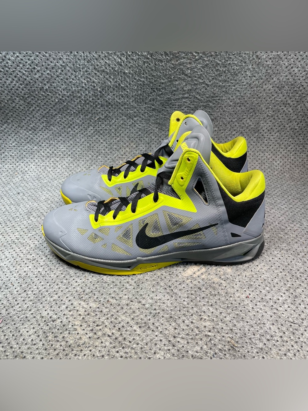 Nike Zoom Hyperchaos Basketball Shoes Size 12 Men’s